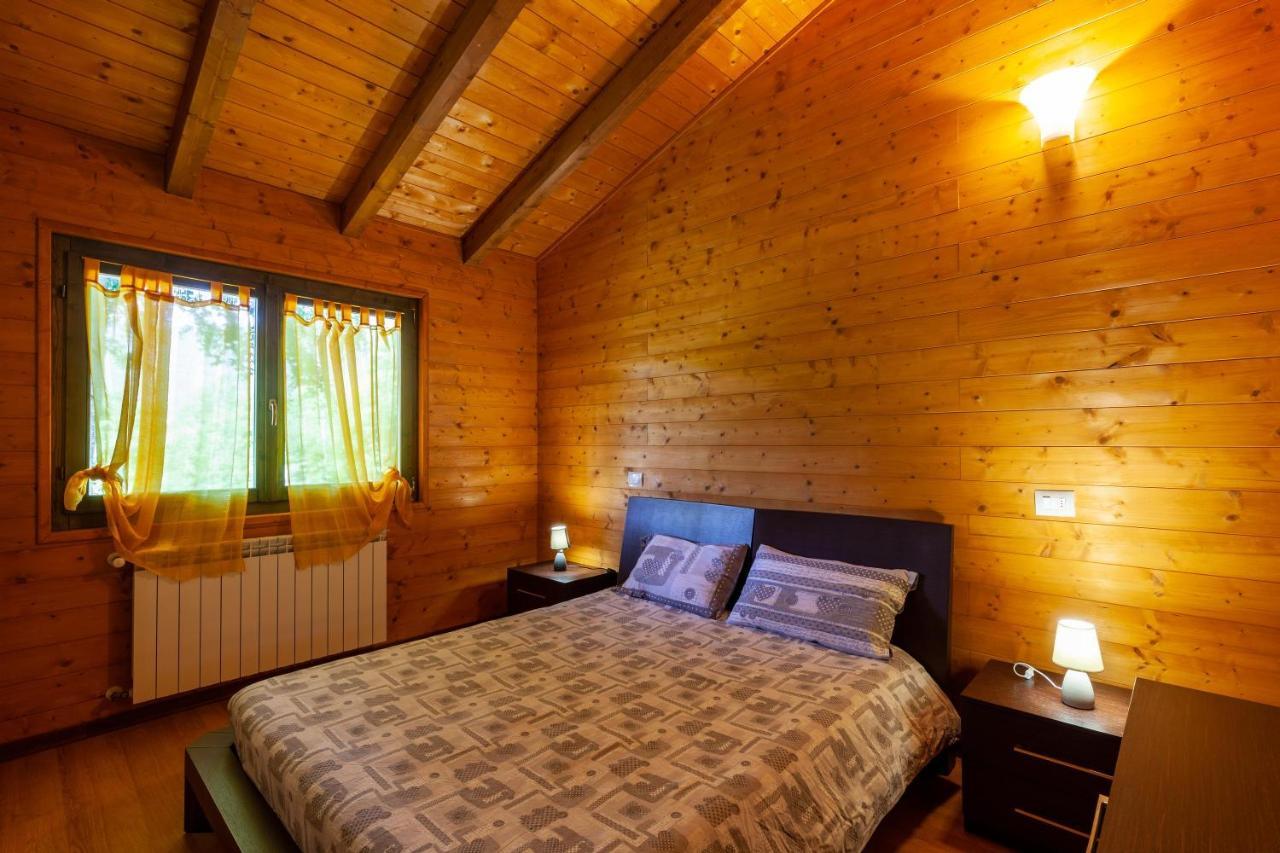Villaggio Anemone Chalet Fragolina Capanne di Sillano Экстерьер фото