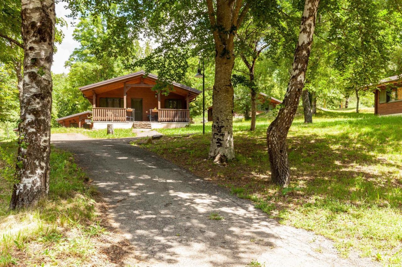 Villaggio Anemone Chalet Fragolina Capanne di Sillano Экстерьер фото
